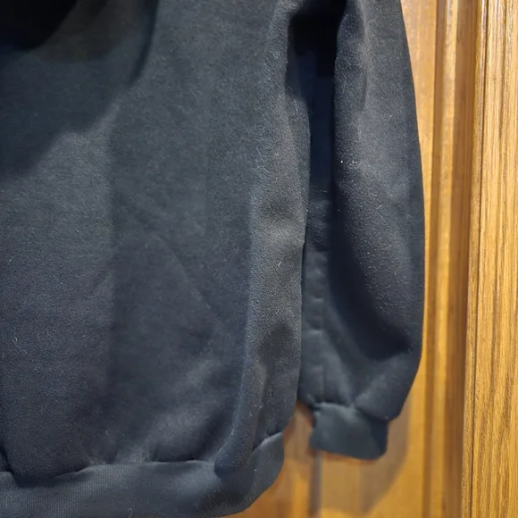 SHEIN Black and White Heart Graphic Sweatshirt - Picture 12 of 12